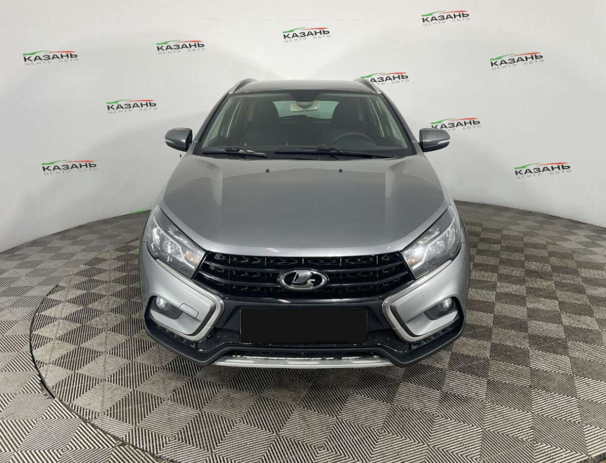 Лада (ВАЗ) Веста б/у, 2018, Механическая. Фото: #1