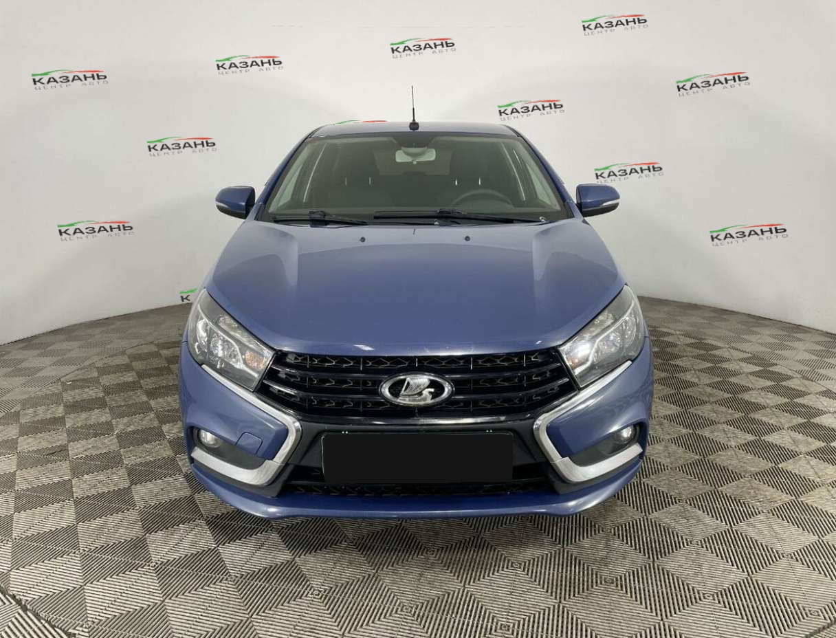 Лада (ВАЗ) Веста б/у, 2017, Механическая. Фото: #1