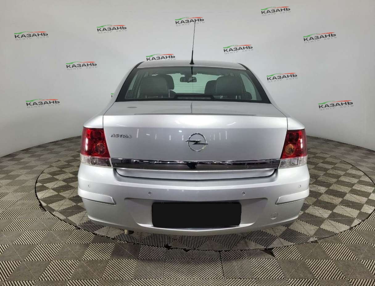Опель Астра б/у, 2012, Автоматическая. Фото: #2