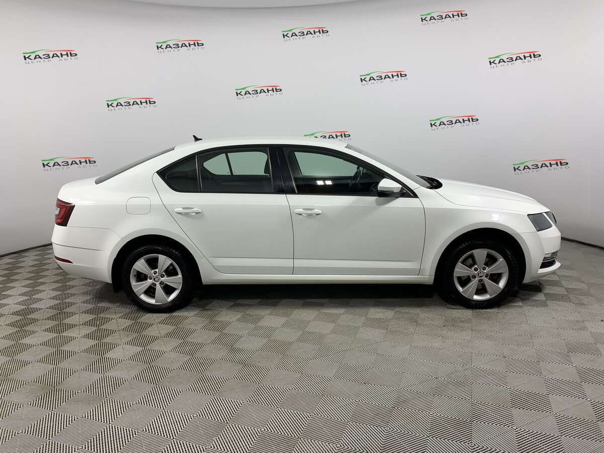 Шкода Октавия б/у, 2018, Роботизированная. Фото: #3