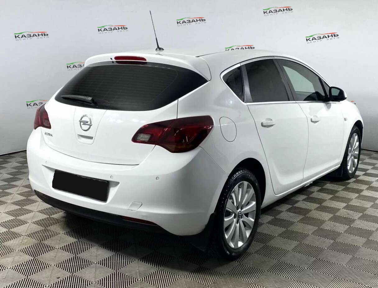 Опель Астра б/у, 2012, Механическая. Фото: #4