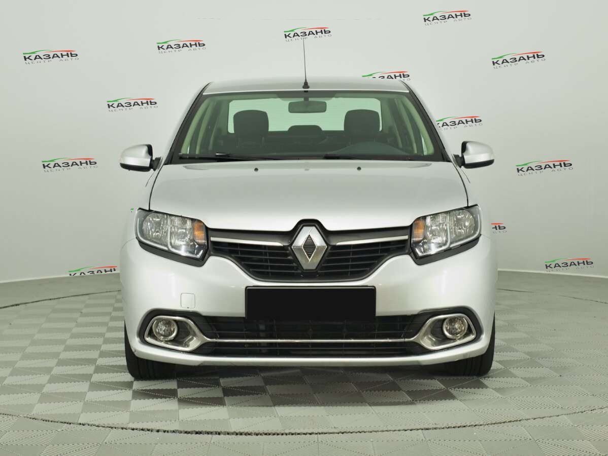 Рено Логан б/у, 2015, Автоматическая. Фото: #1