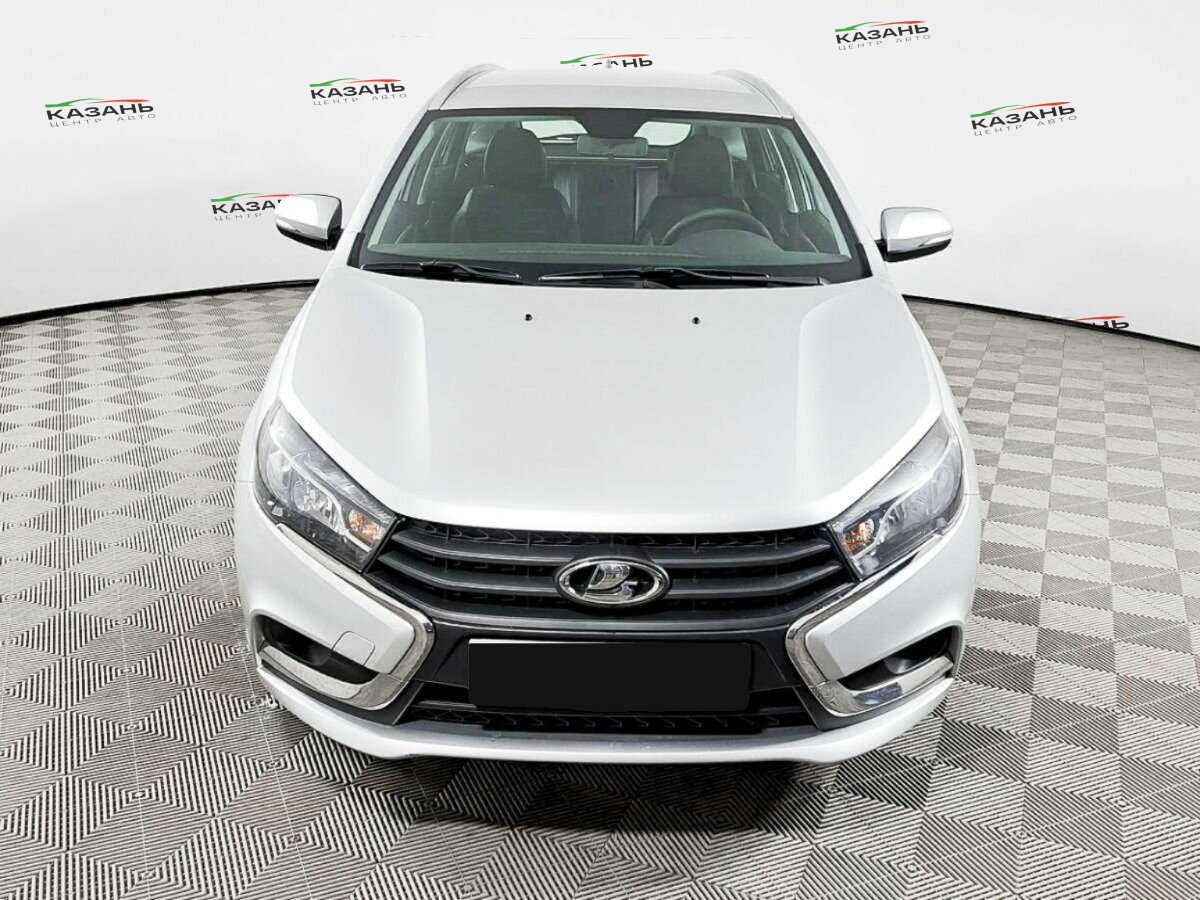 Лада (ВАЗ) Веста б/у, 2019, Механическая. Фото: #1