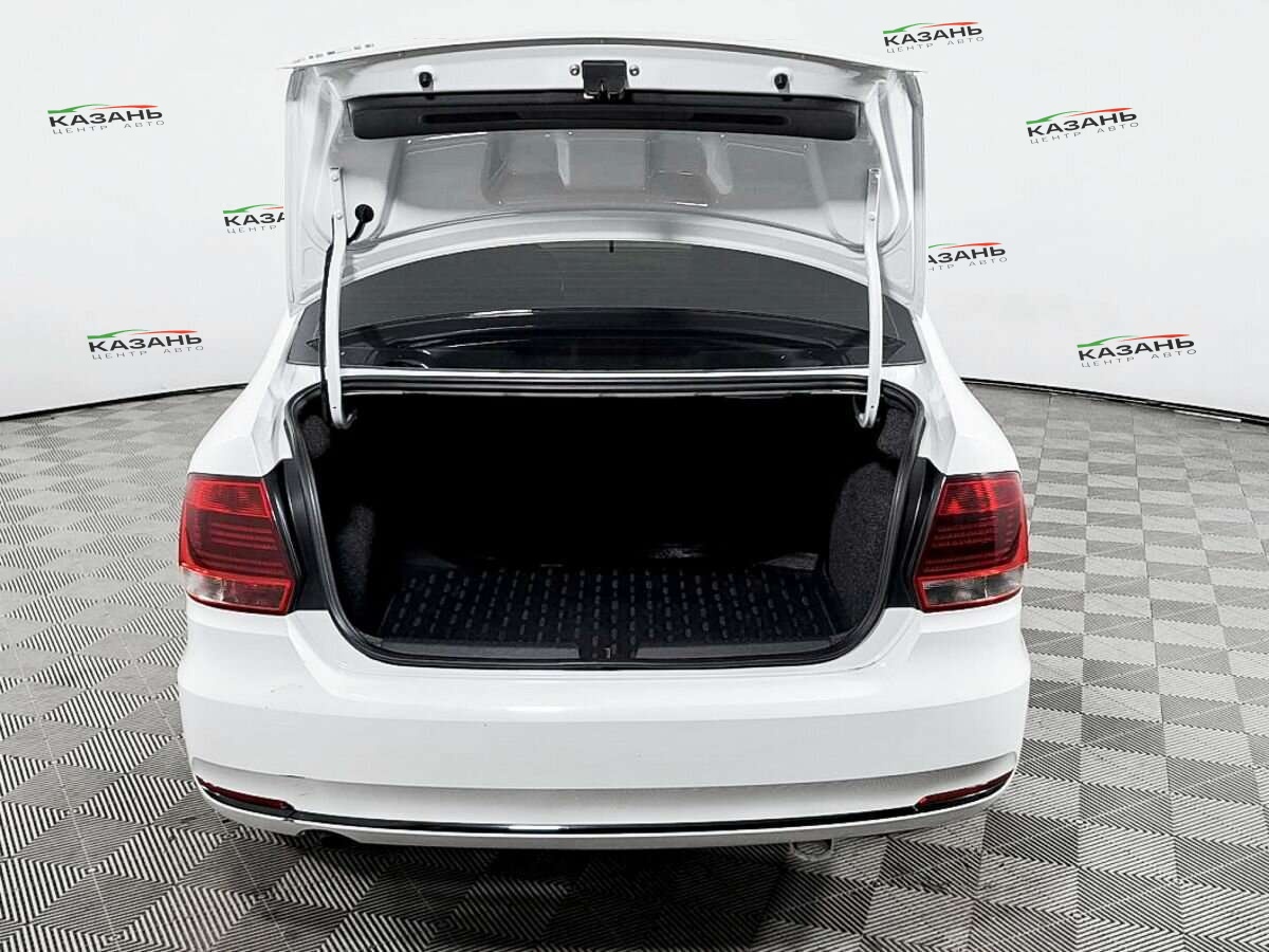 Фольксваген Поло б/у, 2015, Механическая. Фото: #8