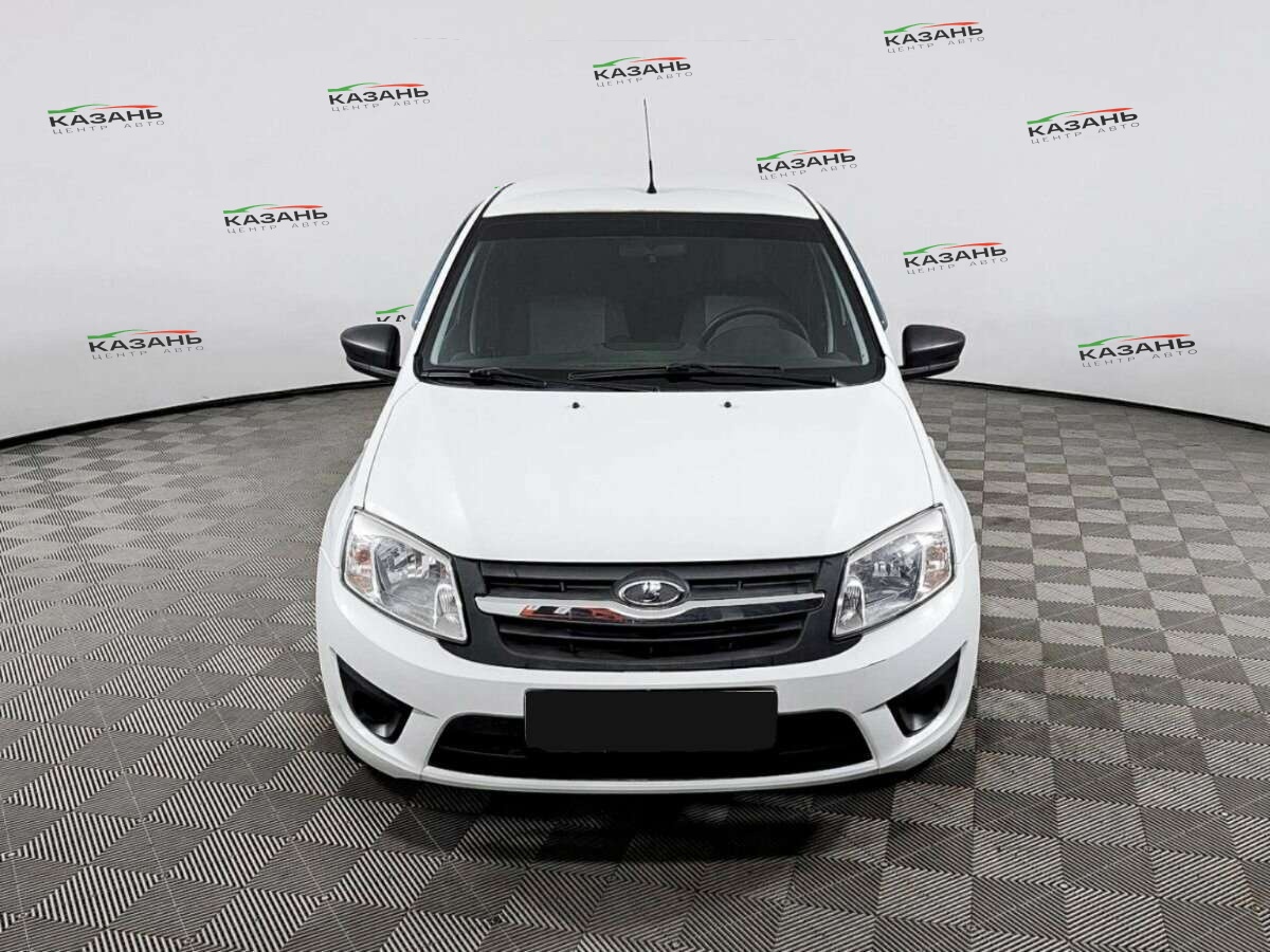 Лада (ВАЗ) Гранта б/у, 2018, Механическая. Фото: #1