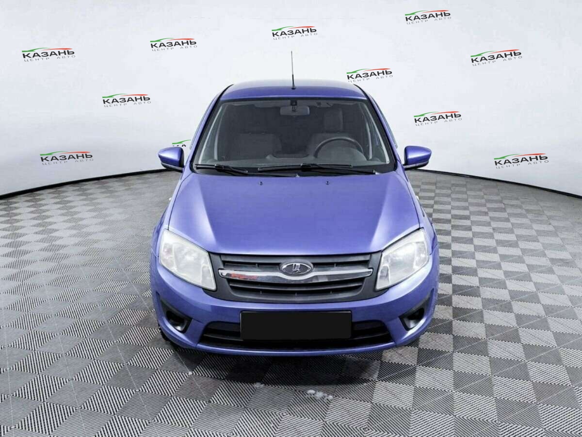 Лада (ВАЗ) Гранта б/у, 2016, Механическая. Фото: #1