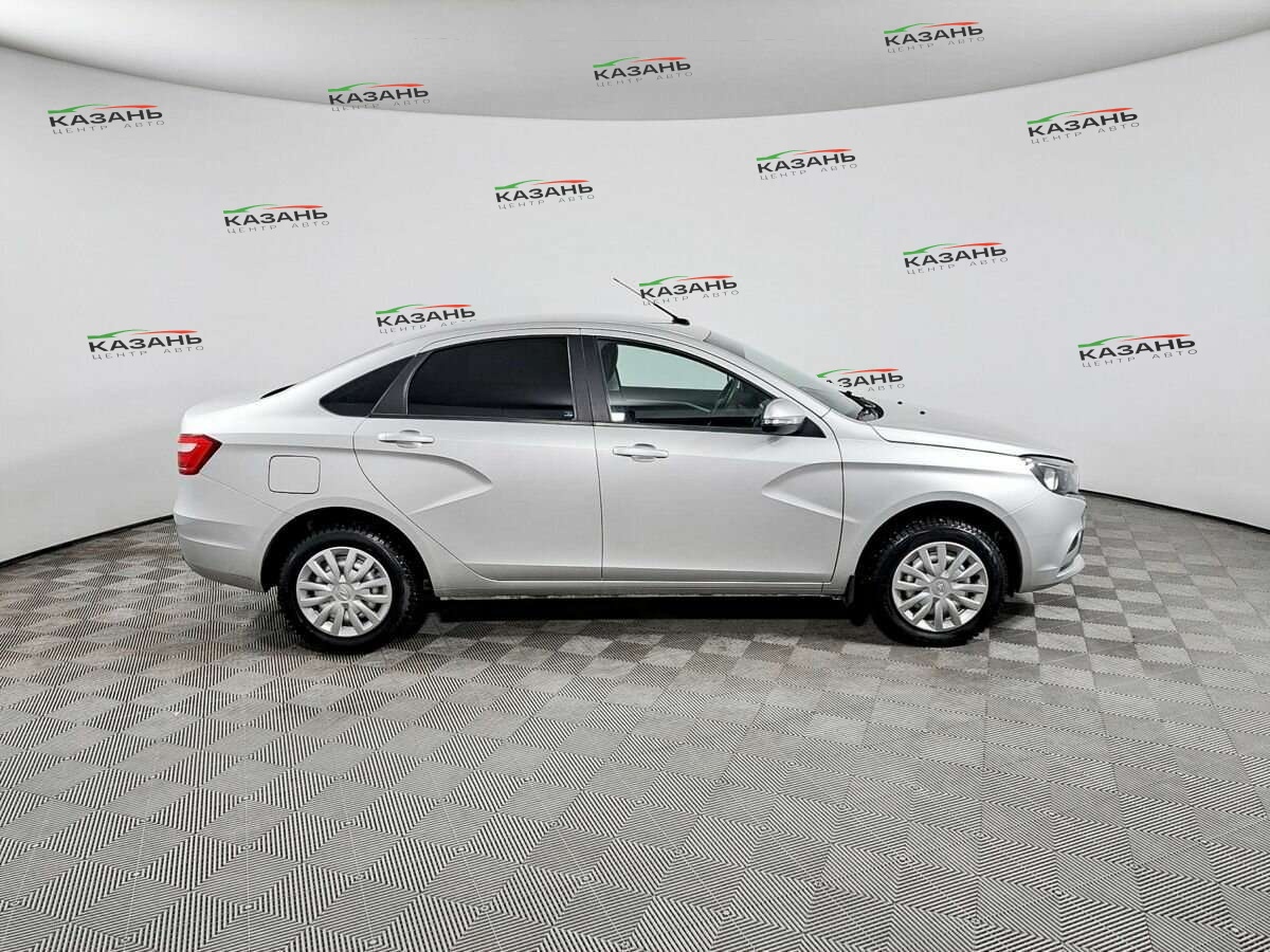 Лада (ВАЗ) Веста б/у, 2020, Механическая. Фото: #1