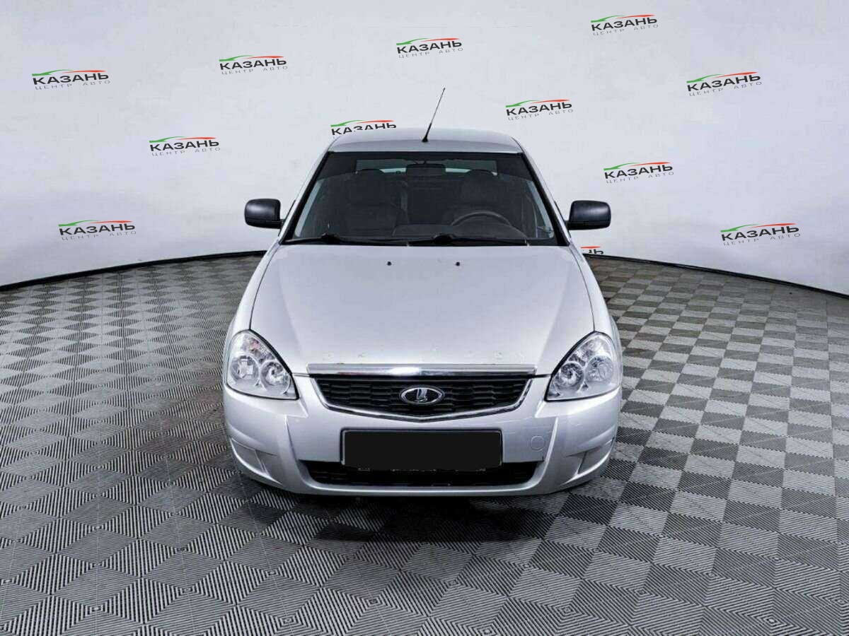 Lada (ВАЗ) Priora б/у, 2017, Механическая. Фото: #1