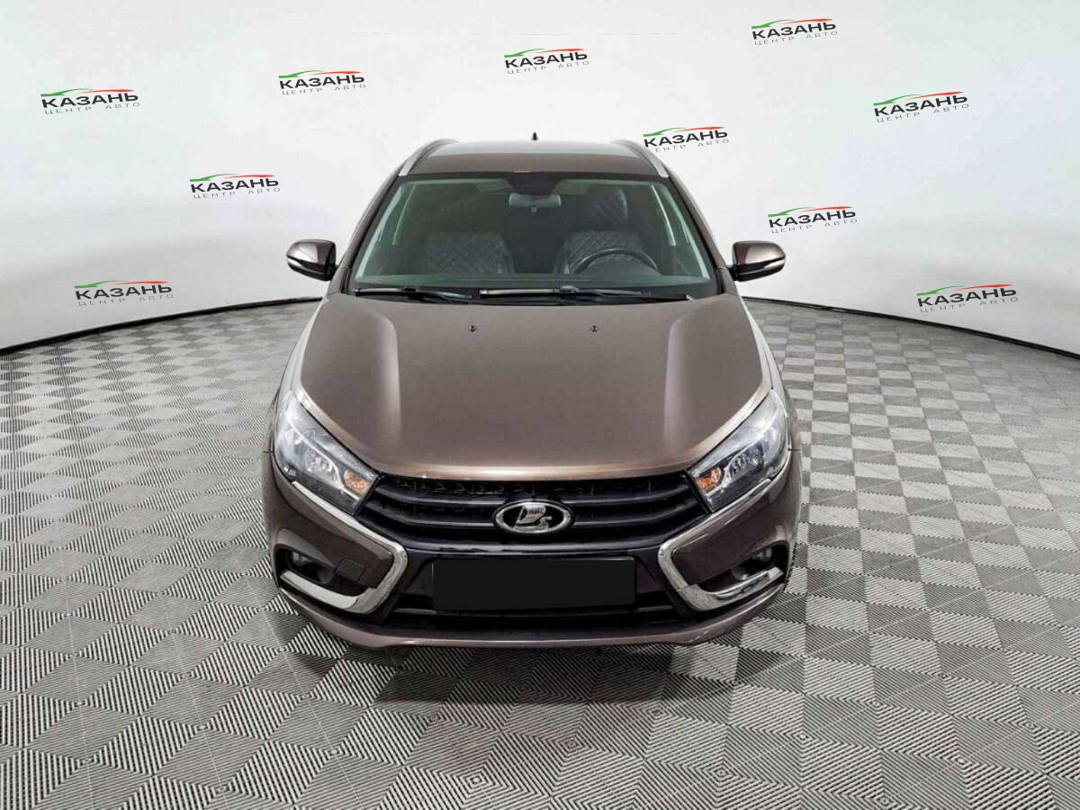 Лада (ВАЗ) Веста б/у, 2020, Механическая. Фото: #1