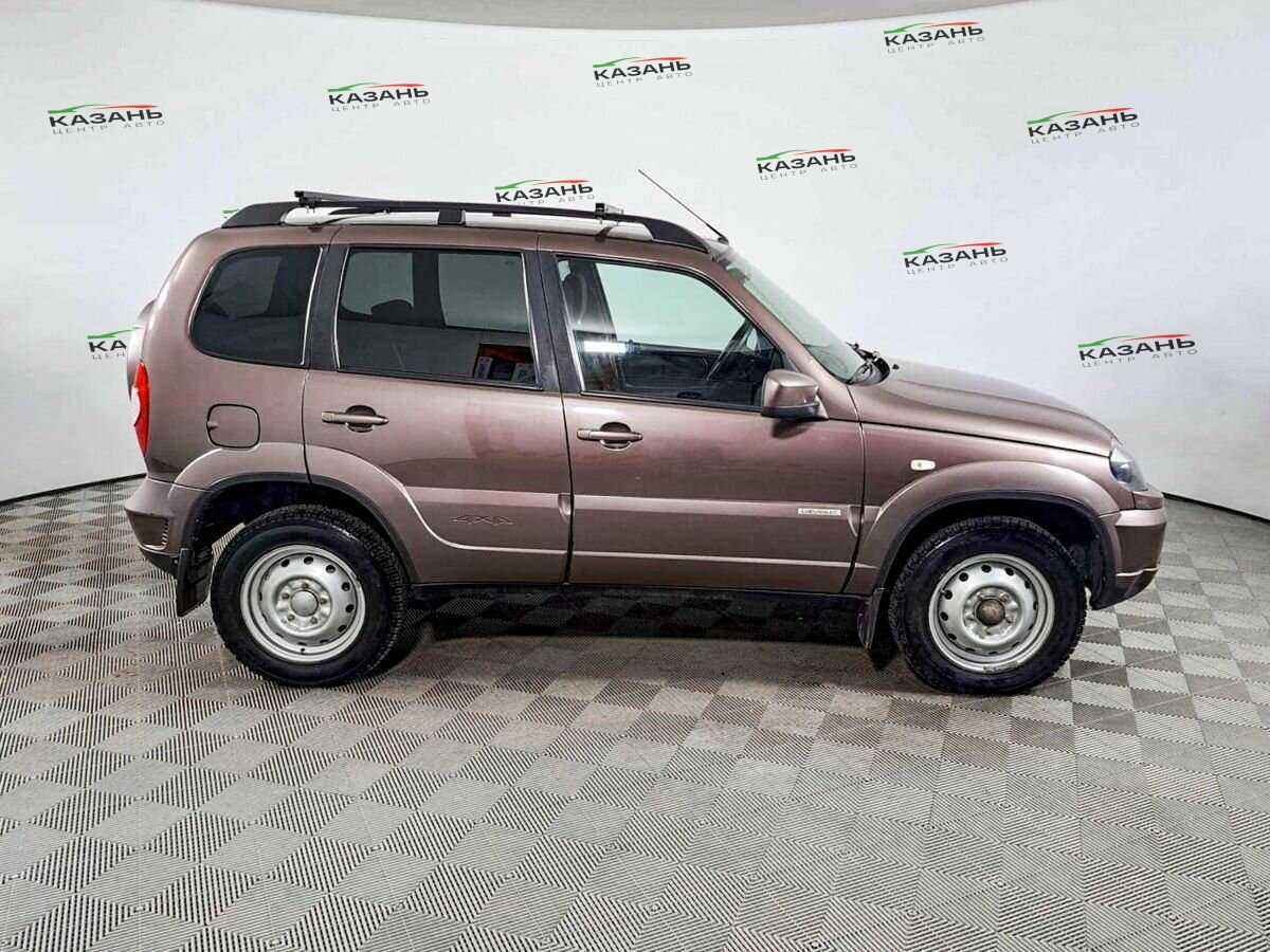 Chevrolet Niva б/у, 2017, Механическая. Фото: #3