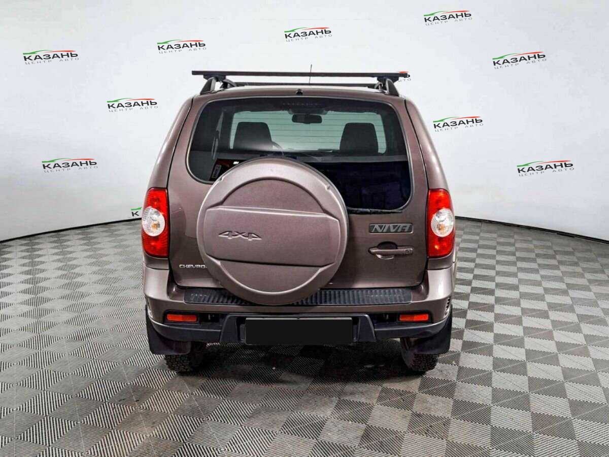 Chevrolet Niva б/у, 2017, Механическая. Фото: #5