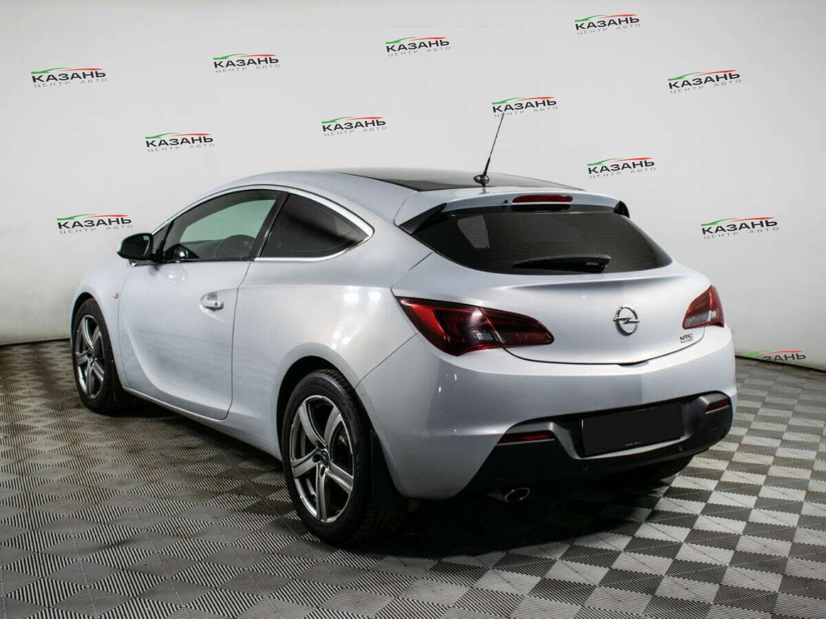 Опель Астра б/у, 2012, Автоматическая. Фото: #6