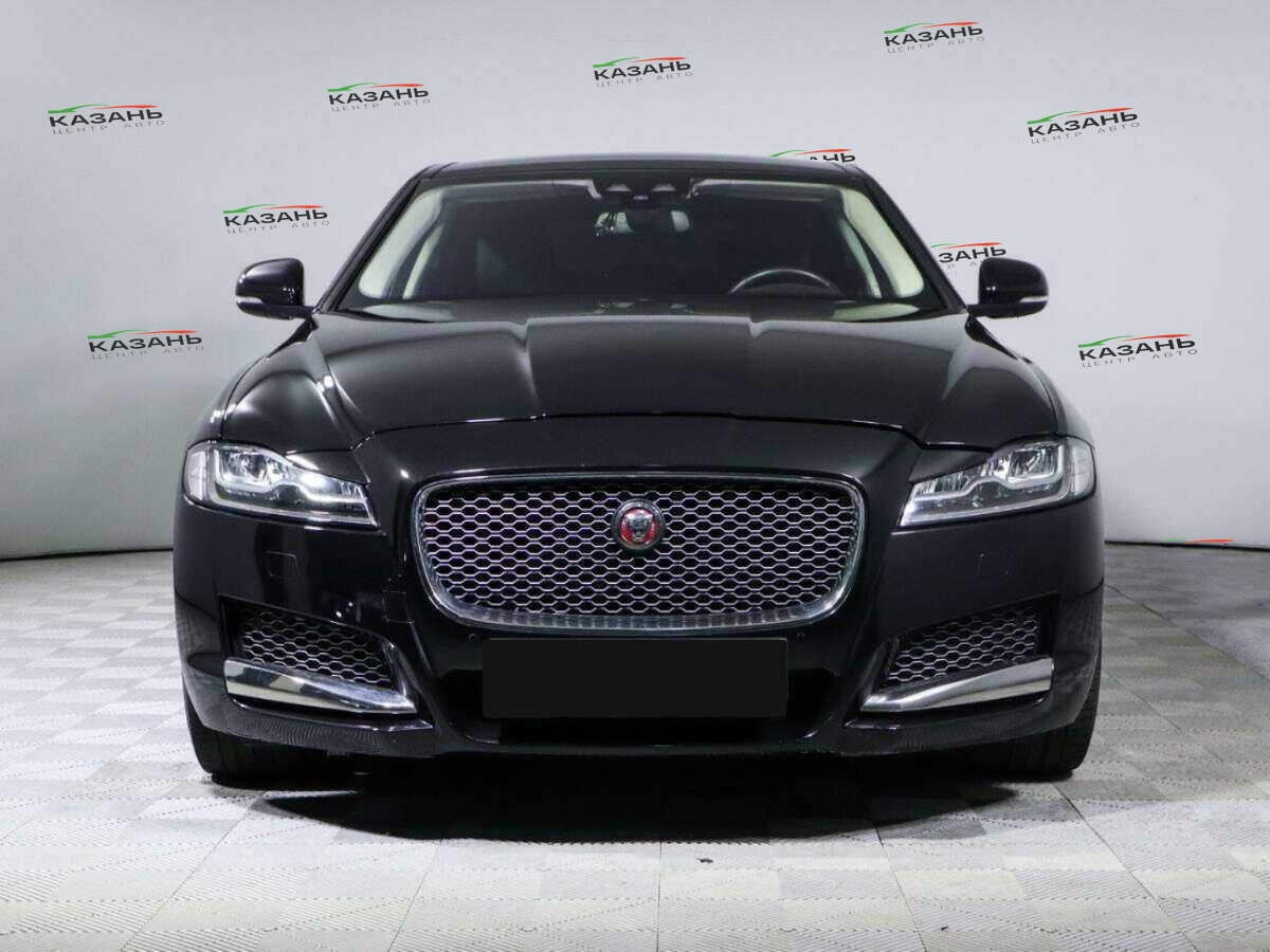 Jaguar XF б/у, 2018, Автоматическая. Фото: #1