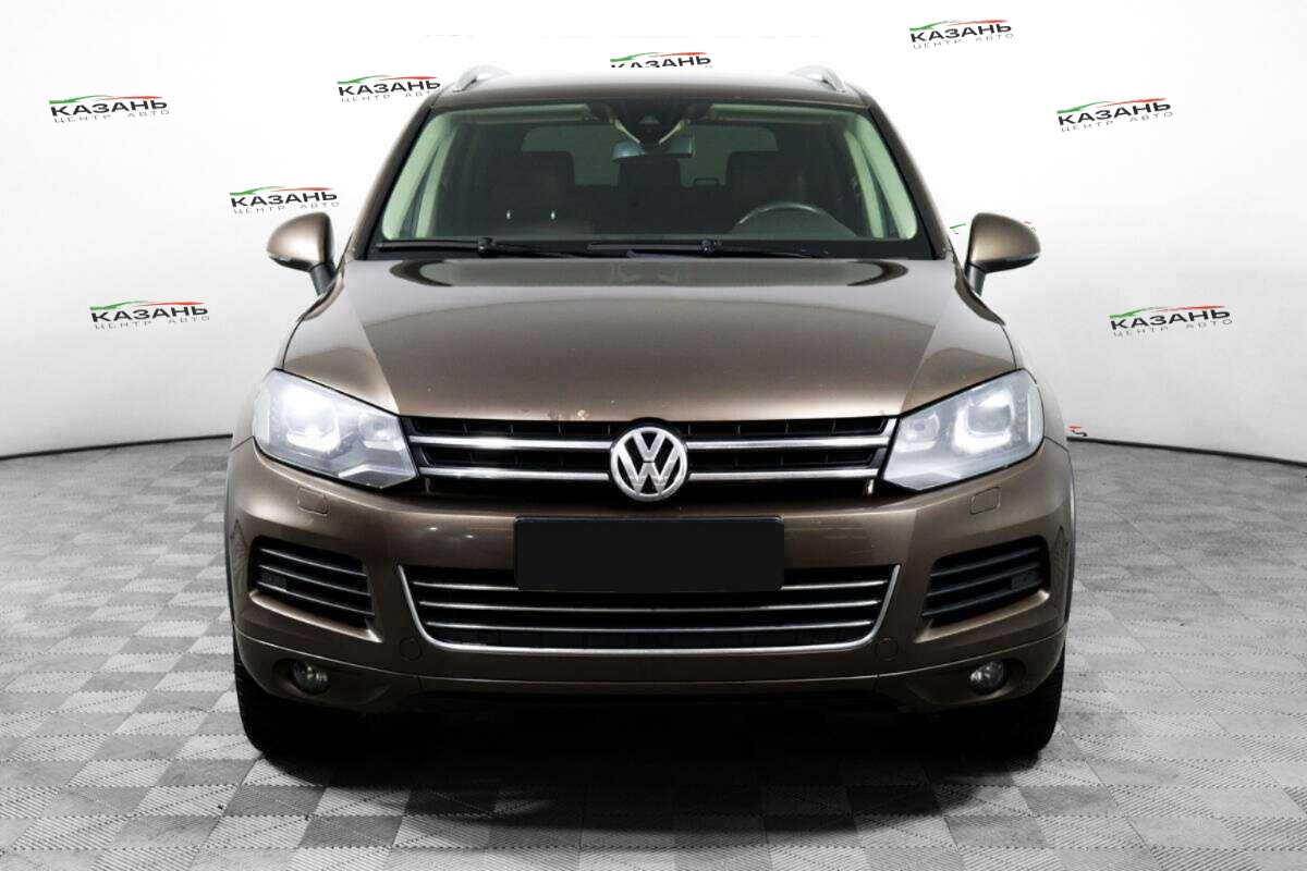 Volkswagen Touareg б/у, 2012, Автоматическая. Фото: #1