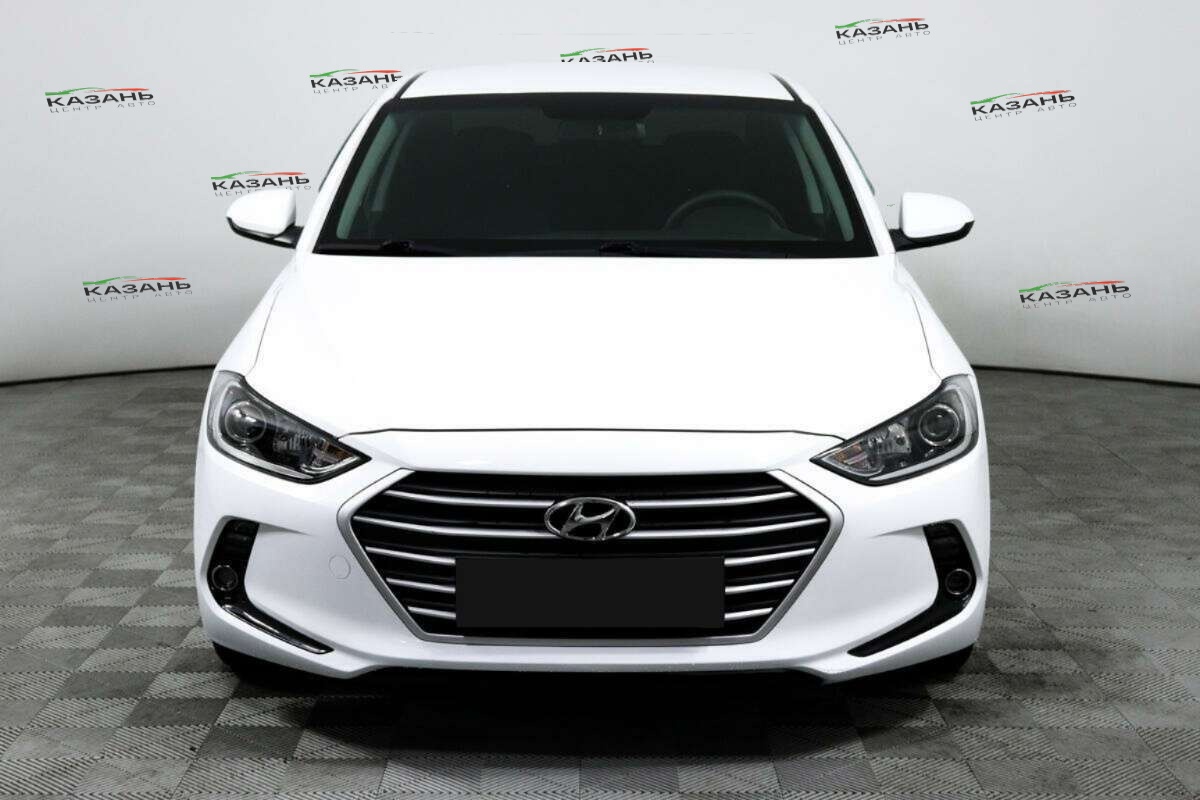 Хендай Елантра б/у, 2018, Автоматическая. Фото: #1
