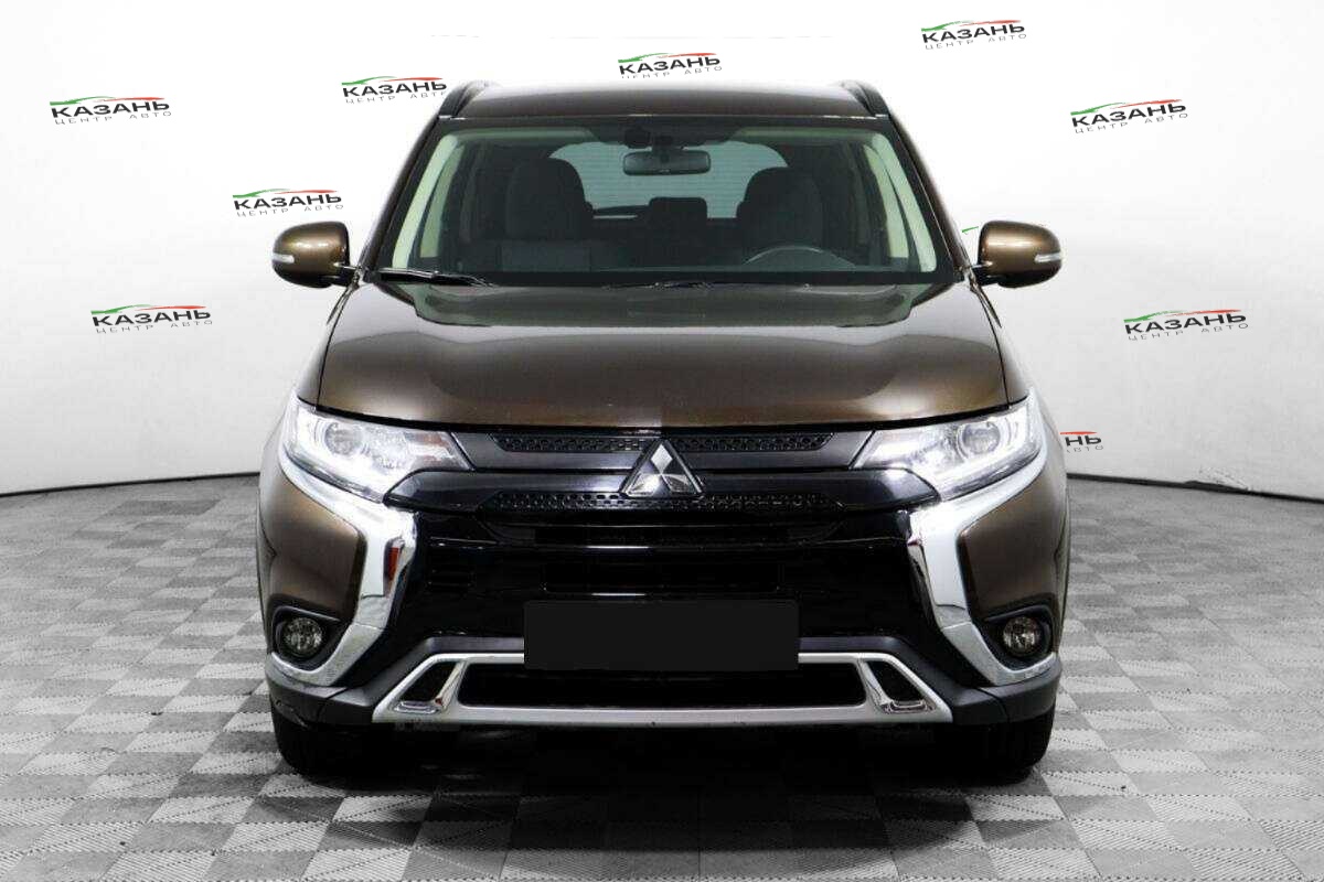 Mitsubishi Outlander б/у, 2022, Вариатор. Фото: #1