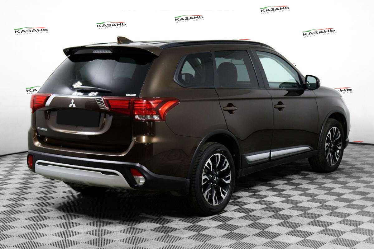 Mitsubishi Outlander б/у, 2022, Вариатор. Фото: #4