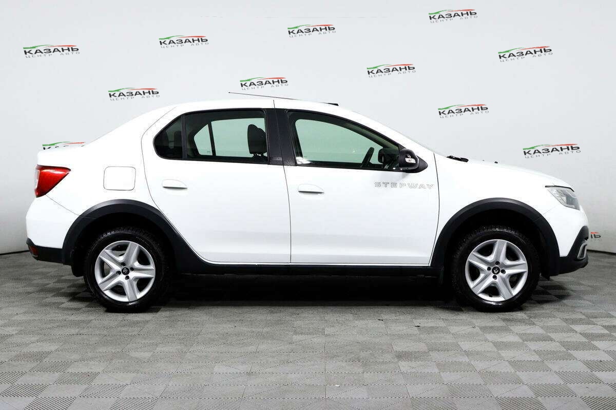 Рено Логан б/у, 2020, Вариатор. Фото: #3