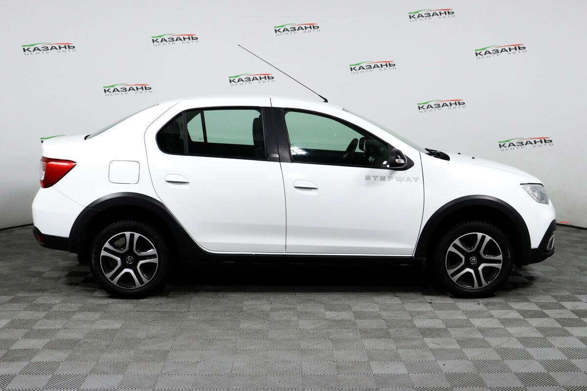 Рено Логан б/у, 2020, Вариатор. Фото: #3