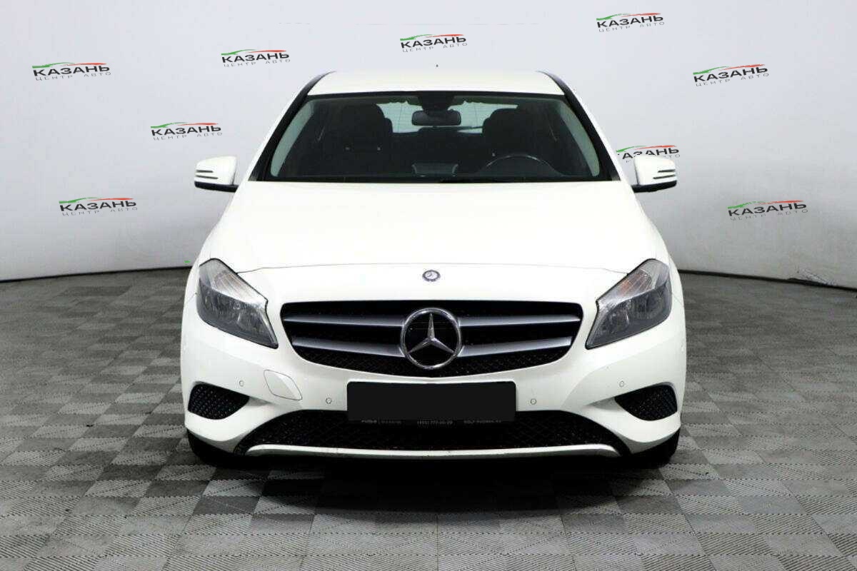Mercedes-Benz A-Класс б/у, 2014, Роботизированная. Фото: #1