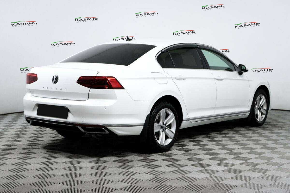 Volkswagen Passat б/у, 2020, Роботизированная. Фото: #4
