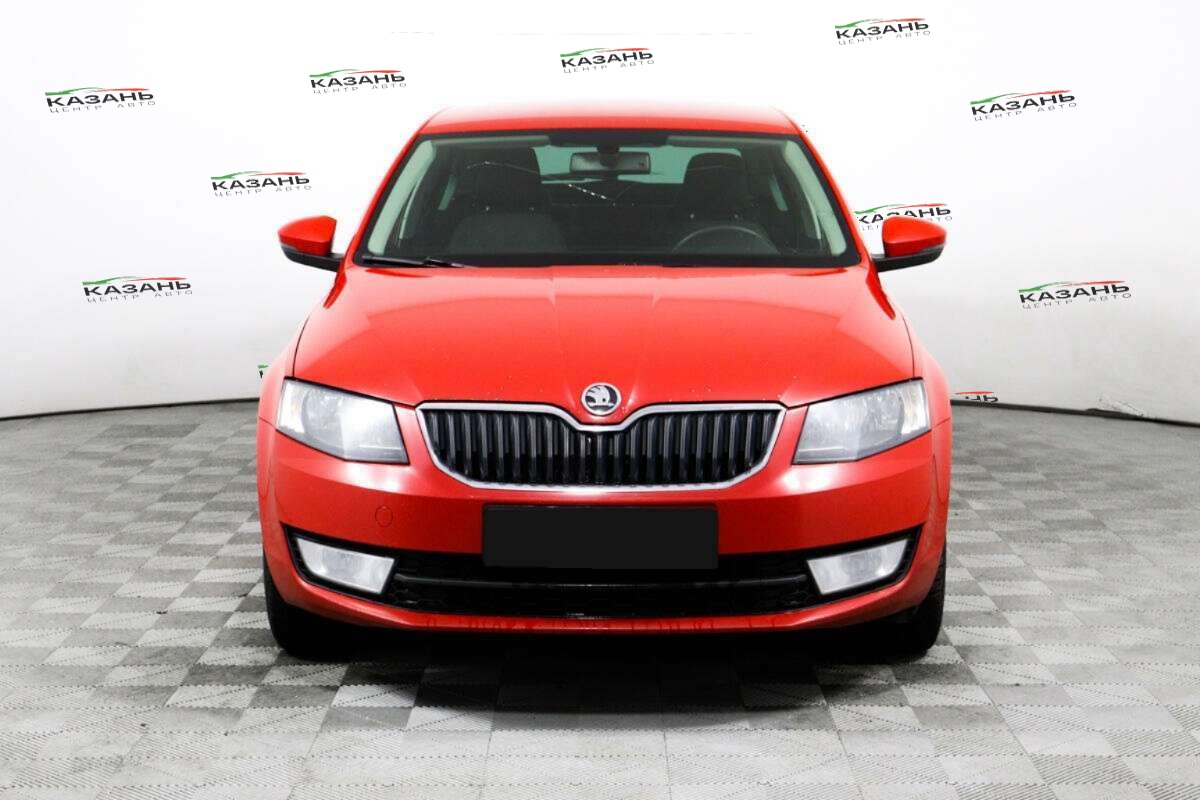 Шкода Октавия б/у, 2015, Роботизированная. Фото: #1