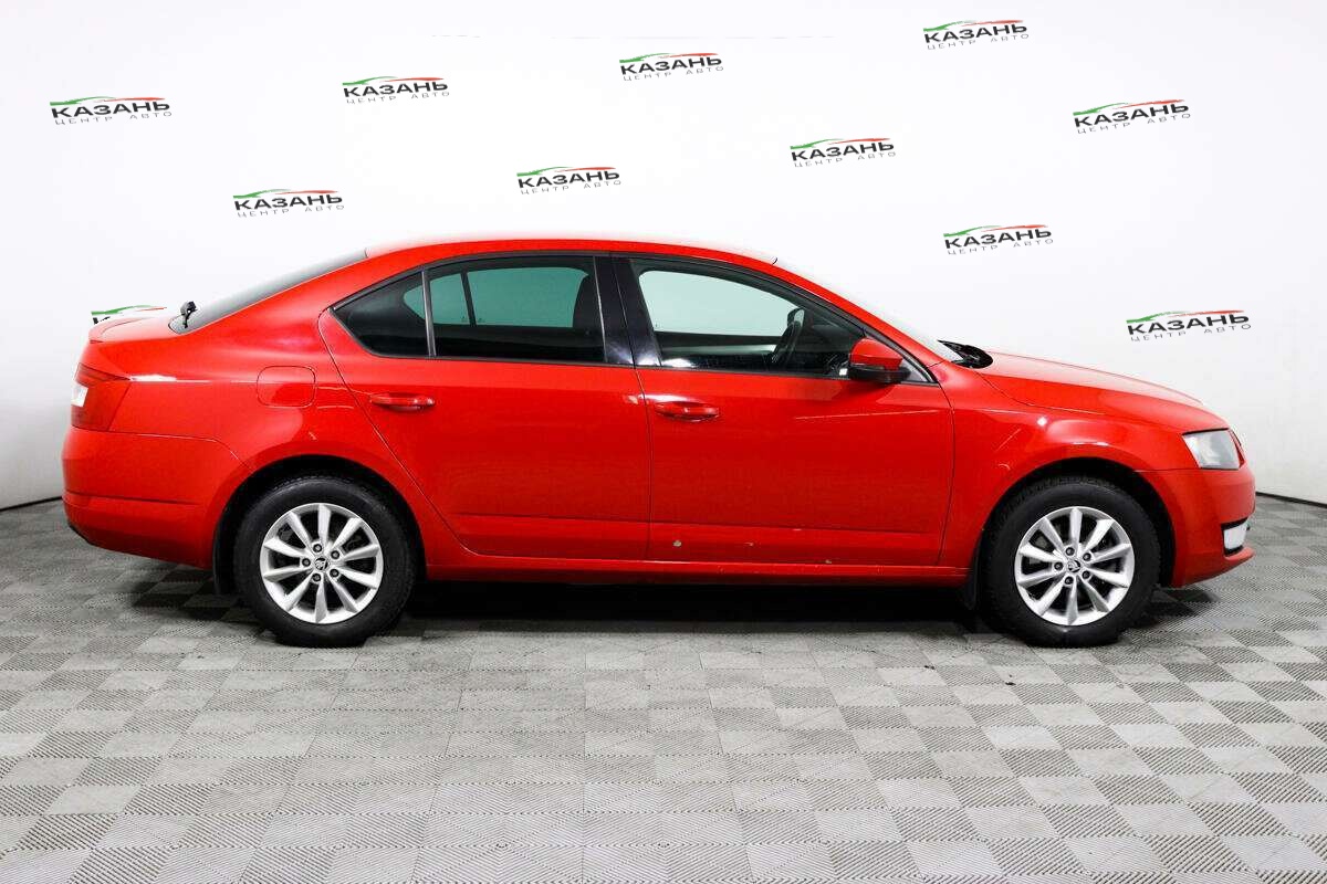 Шкода Октавия б/у, 2015, Роботизированная. Фото: #3