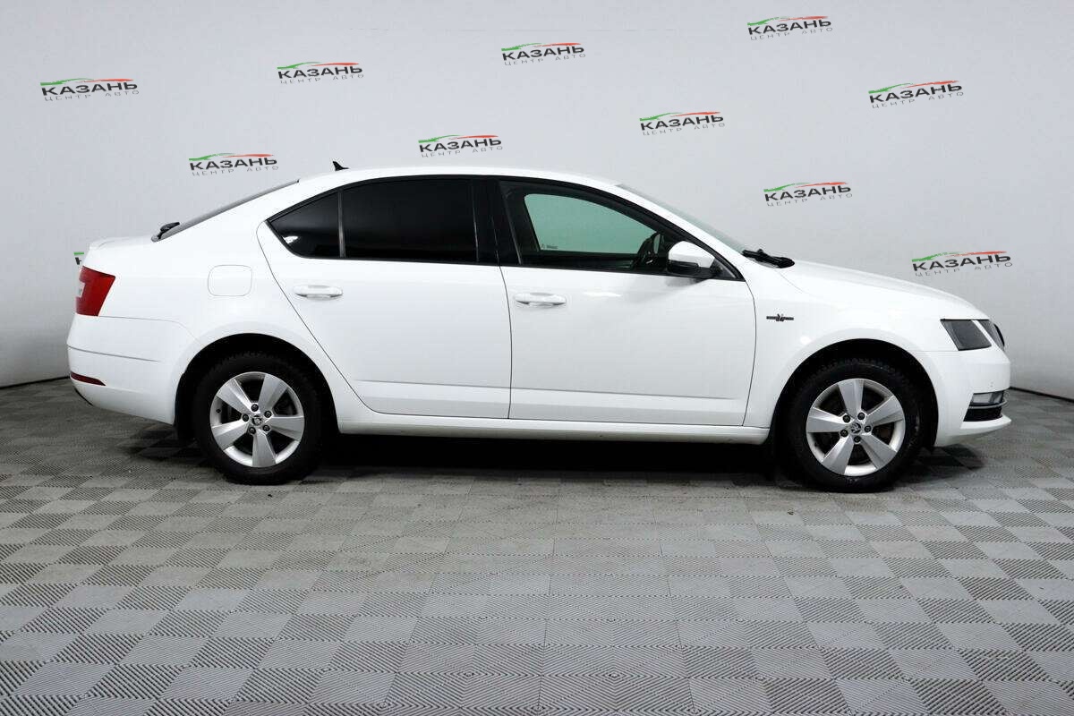 Шкода Октавия б/у, 2019, Роботизированная. Фото: #3