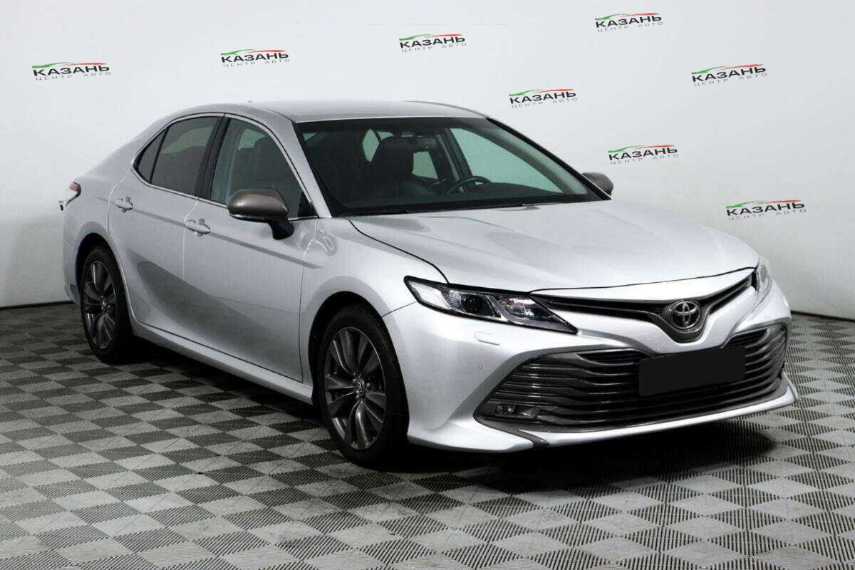 Toyota Camry б/у, 2018, Автоматическая. Фото: #2