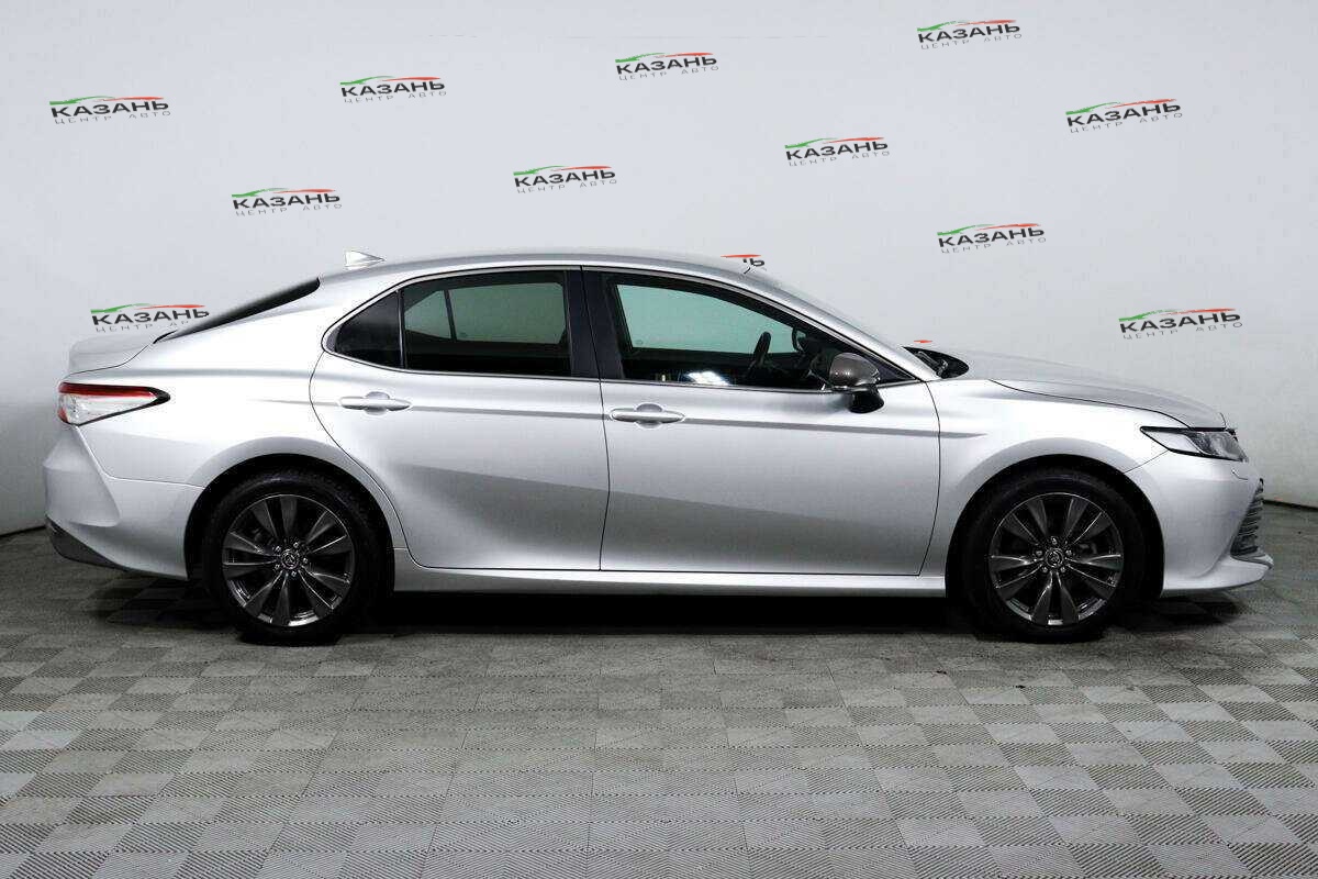 Toyota Camry б/у, 2018, Автоматическая. Фото: #3