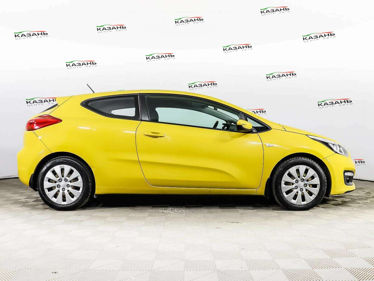 Киа Сид б/у, 2015, Механическая. Фото: #3