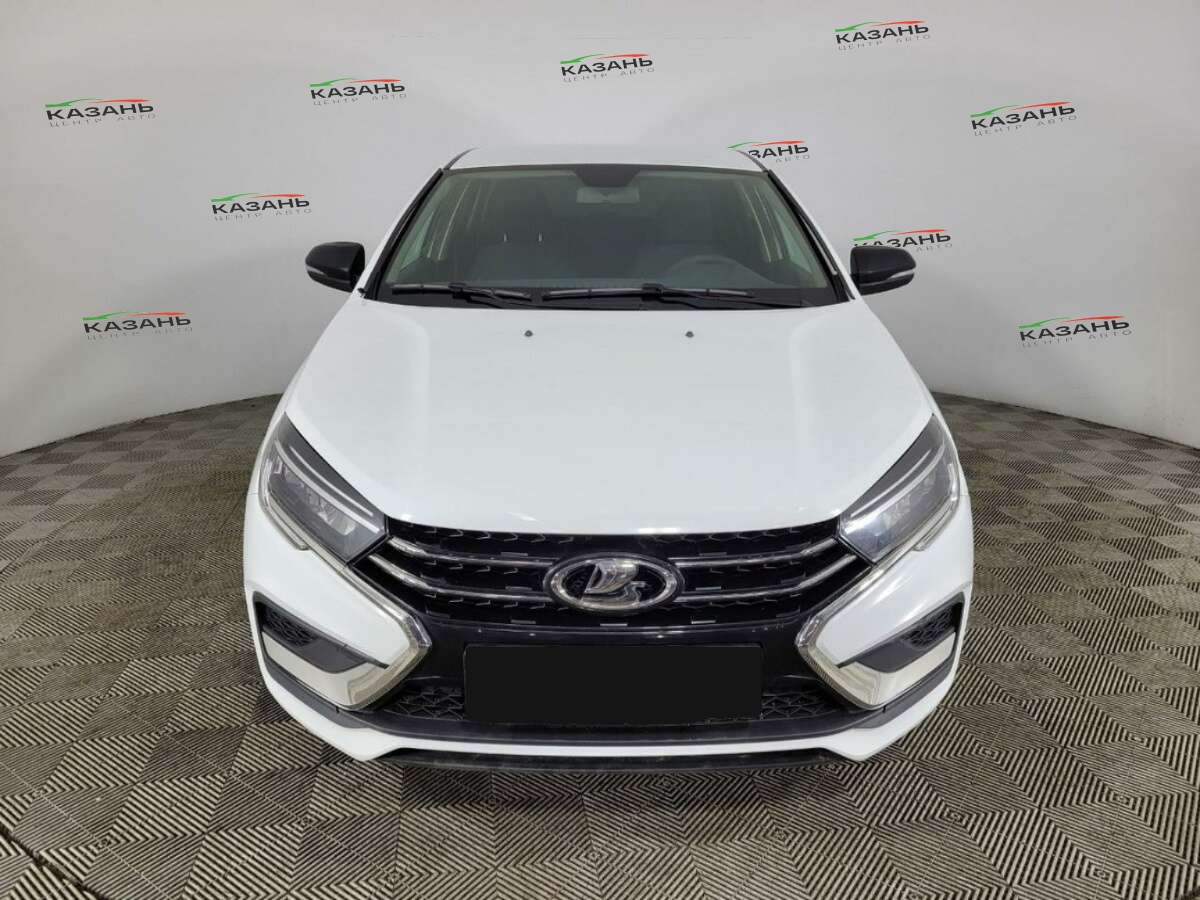 Лада (ВАЗ) Веста б/у, 2023, Механическая. Фото: #1