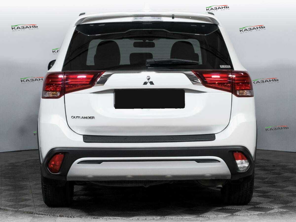 Mitsubishi Outlander б/у, 2021, Вариатор. Фото: #5
