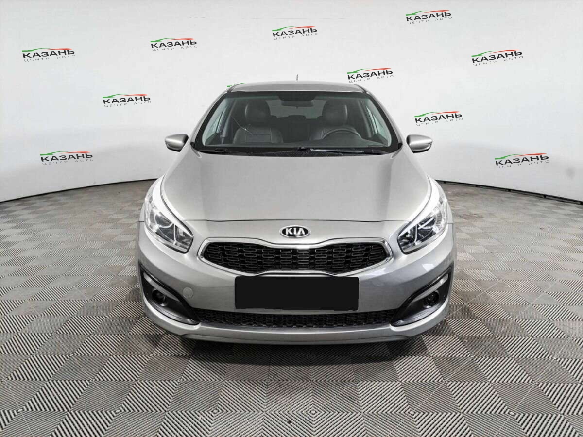 Киа Сид б/у, 2015, Механическая. Фото: #1