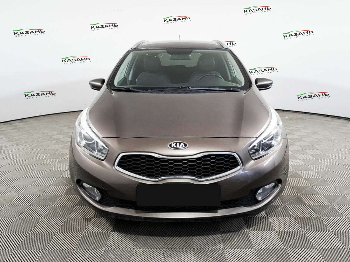 Киа Сид б/у, 2015, Механическая. Фото: #1