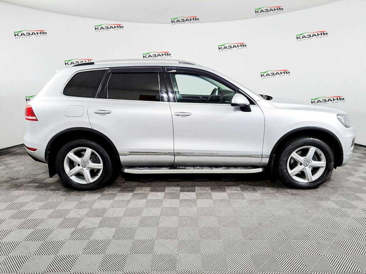 Volkswagen Touareg б/у, 2012, Автоматическая. Фото: #3