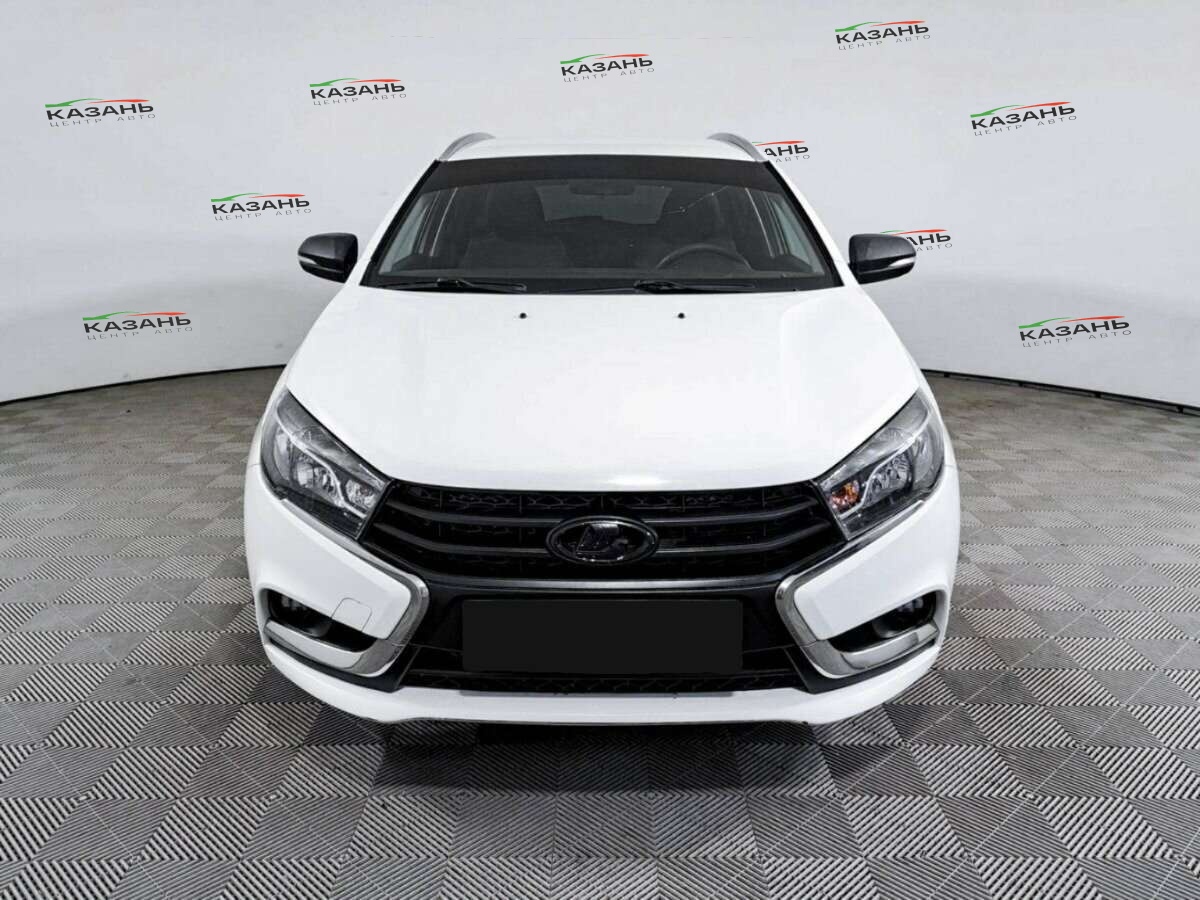 Лада (ВАЗ) Веста б/у, 2019, Механическая. Фото: #1