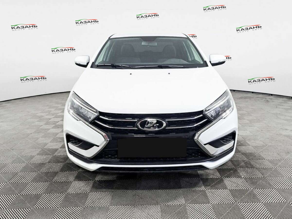 Лада (ВАЗ) Веста б/у, 2023, Механическая. Фото: #1