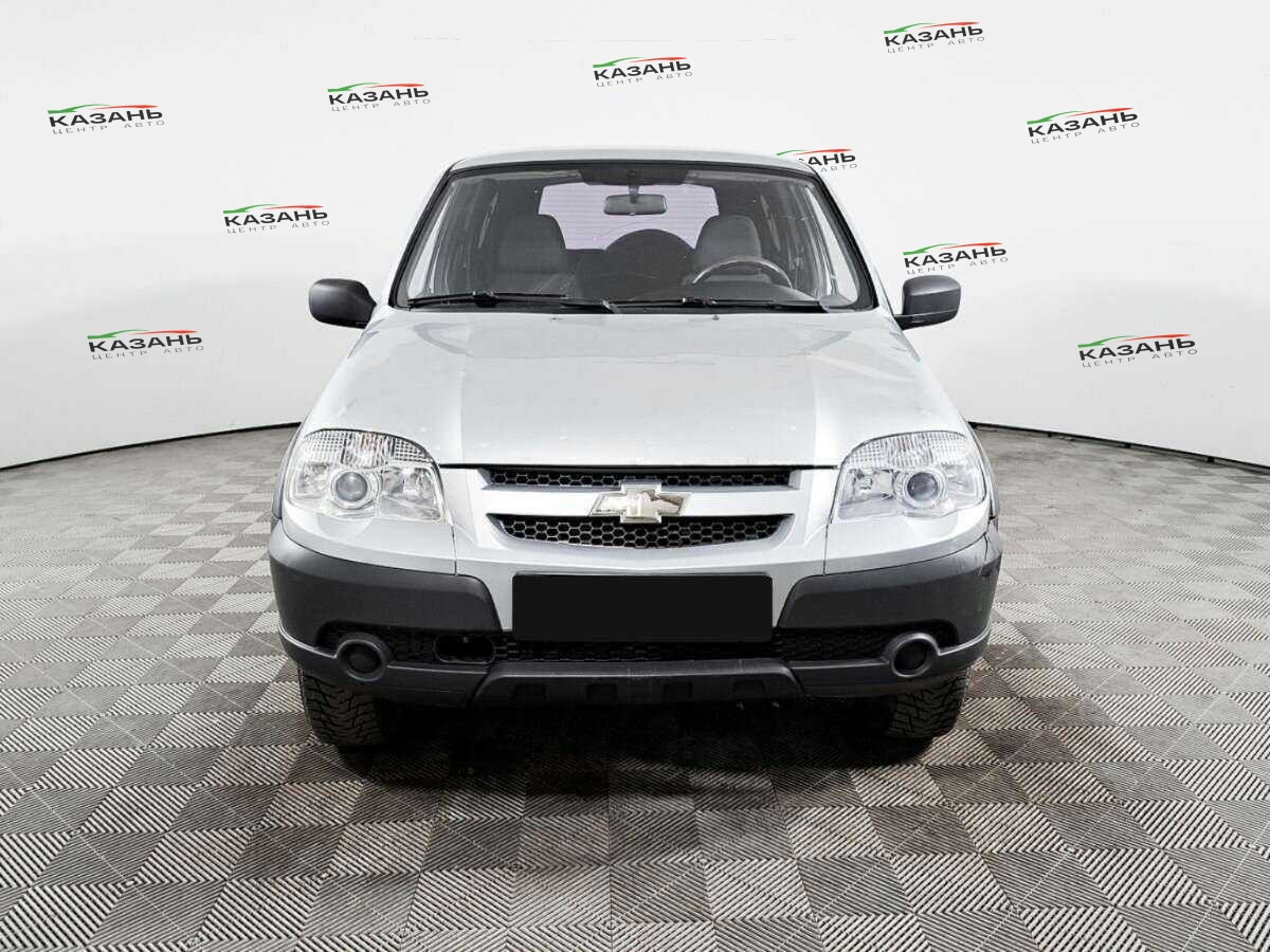 Chevrolet Niva б/у, 2013, Механическая. Фото: #1