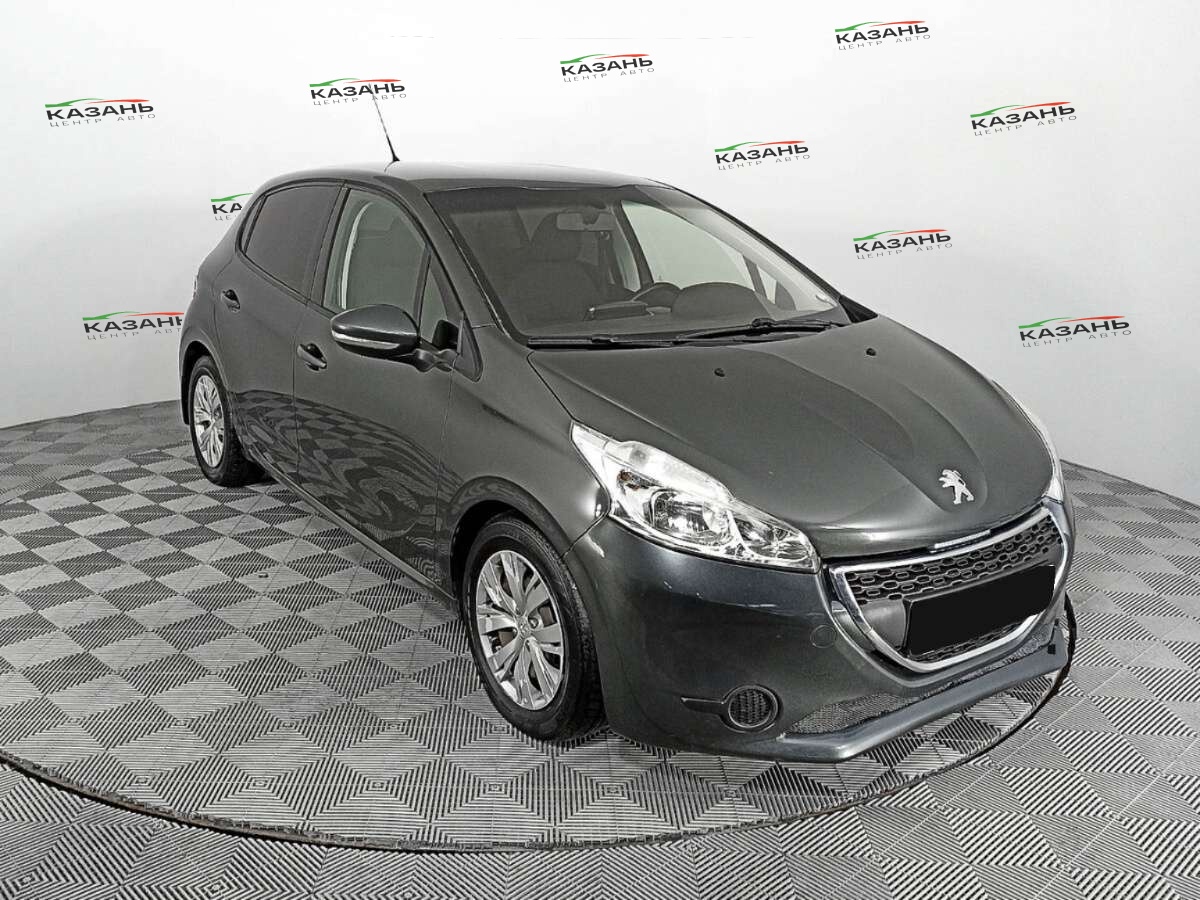 Пежо 208 б/у, 2013, Автоматическая. Фото: #2