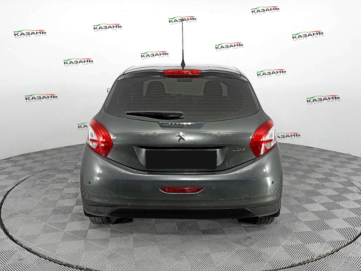 Пежо 208 б/у, 2013, Автоматическая. Фото: #5