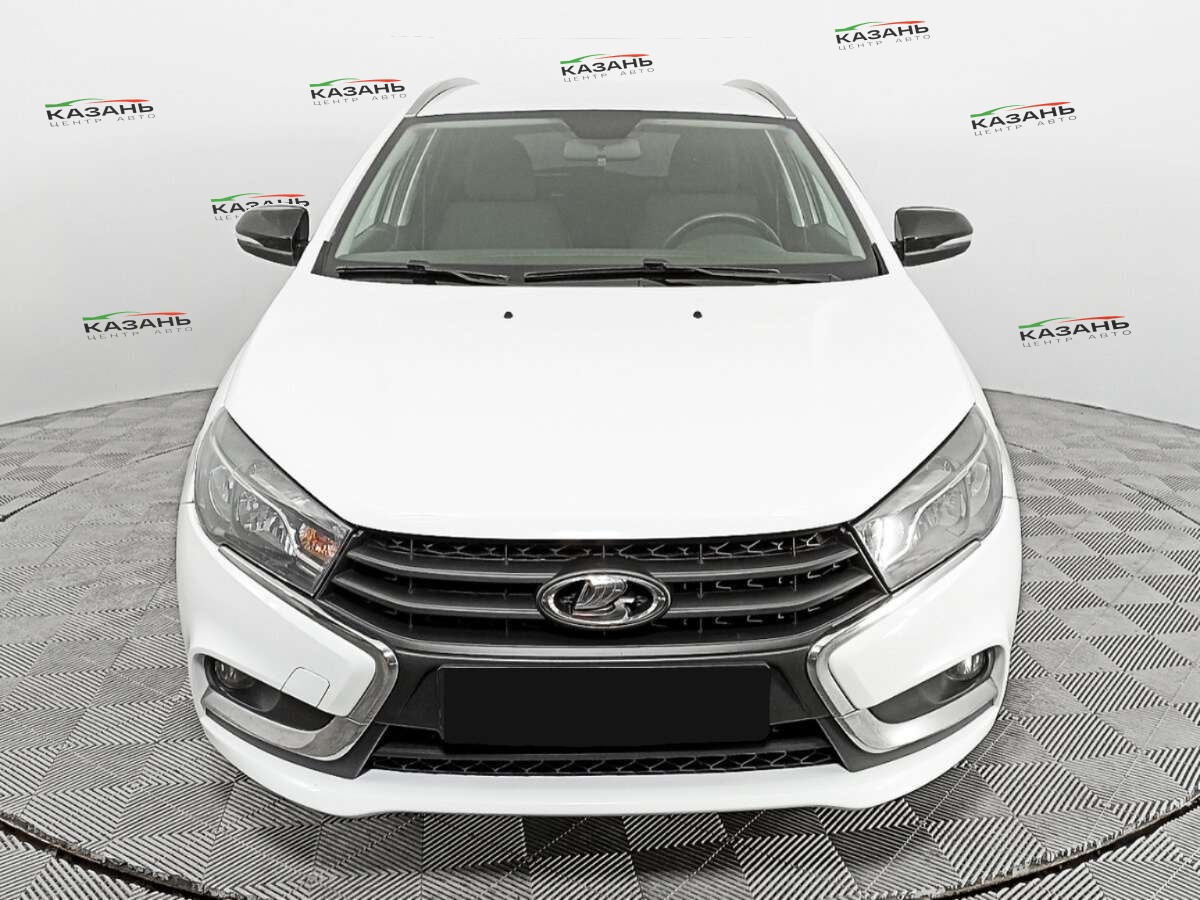 Лада (ВАЗ) Веста б/у, 2020, Механическая. Фото: #1