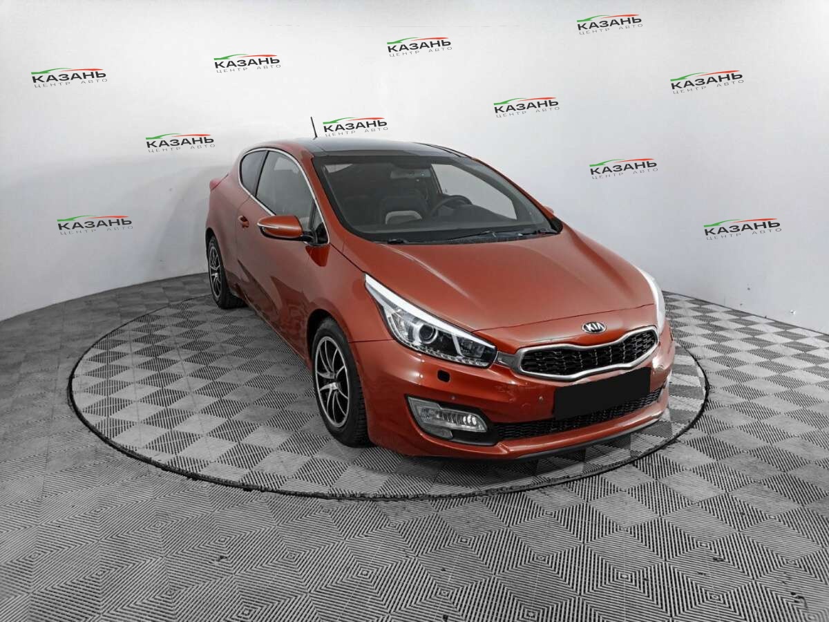 Киа Сид б/у, 2013, Автоматическая. Фото: #2