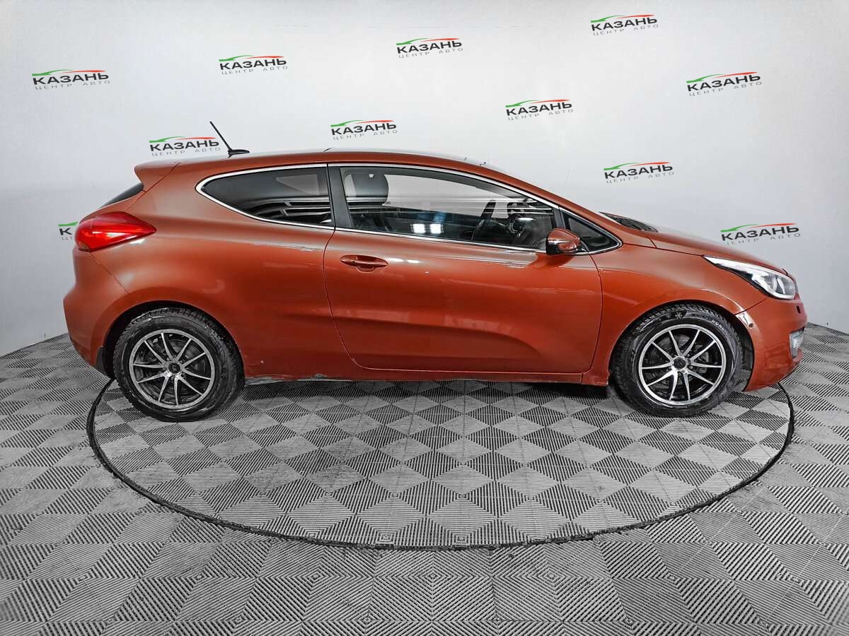 Киа Сид б/у, 2013, Автоматическая. Фото: #3