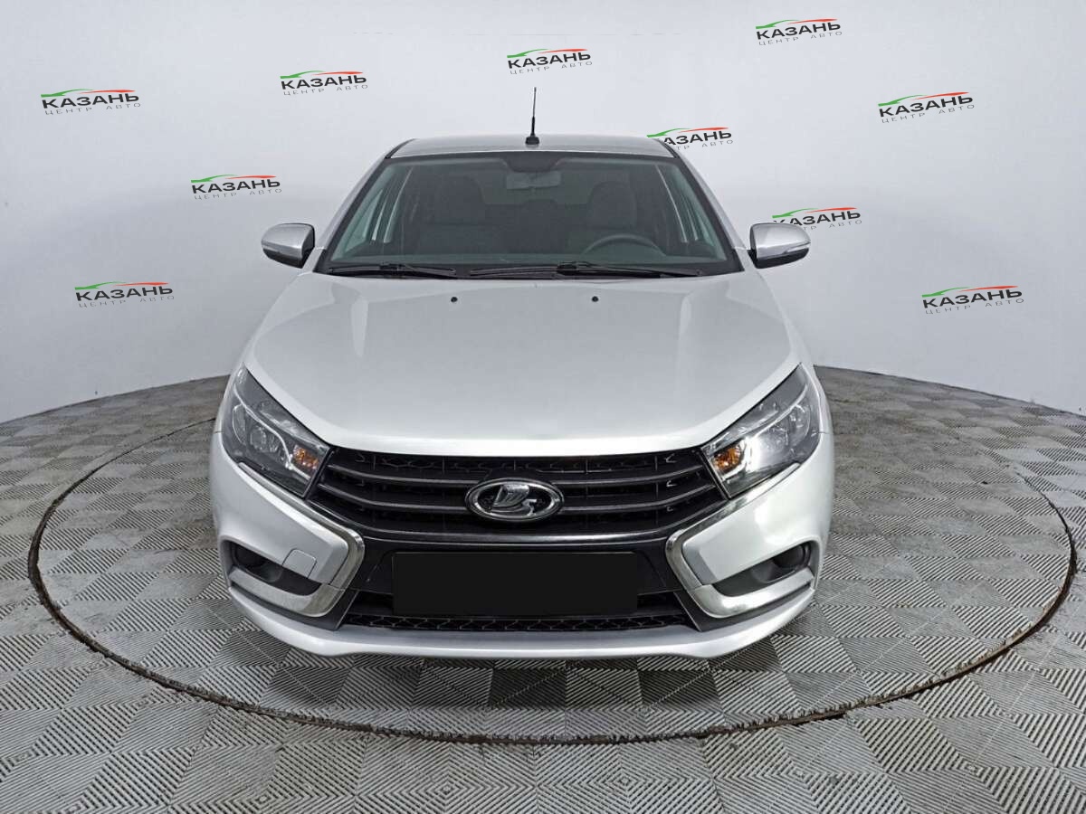 Лада (ВАЗ) Веста б/у, 2017, Механическая. Фото: #1