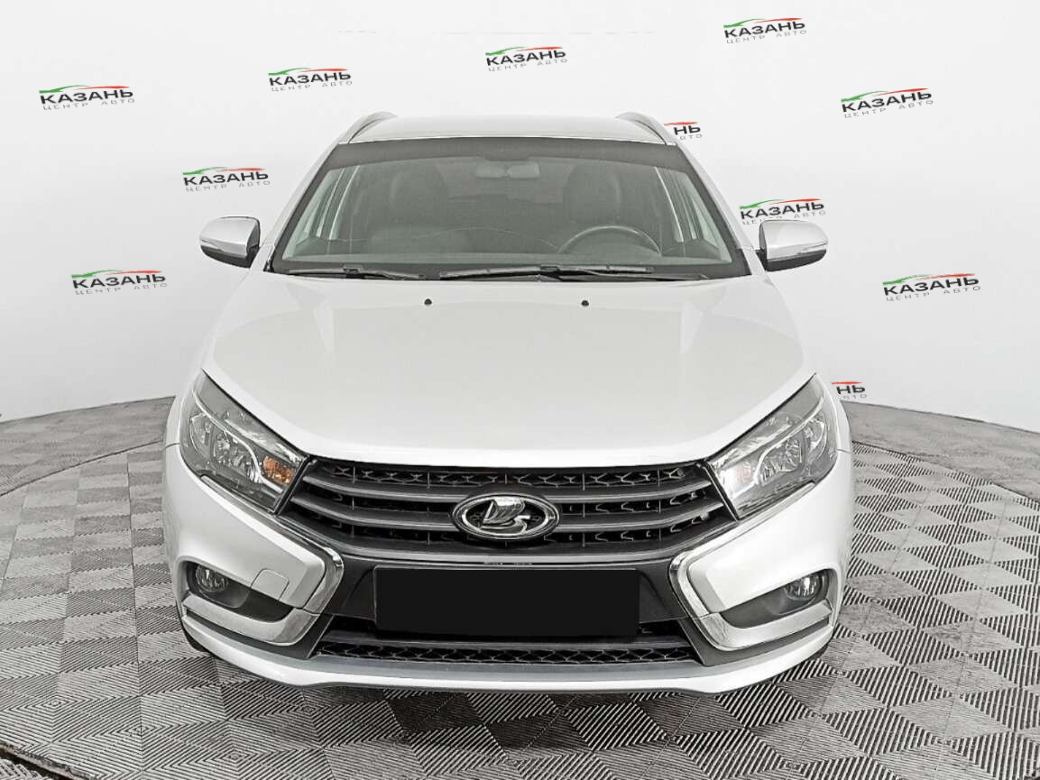 Лада (ВАЗ) Веста б/у, 2020, Механическая. Фото: #1