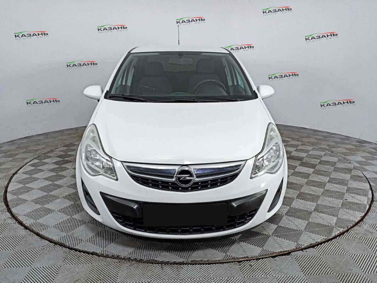 Opel Corsa б/у, 2013, Роботизированная. Фото: #1