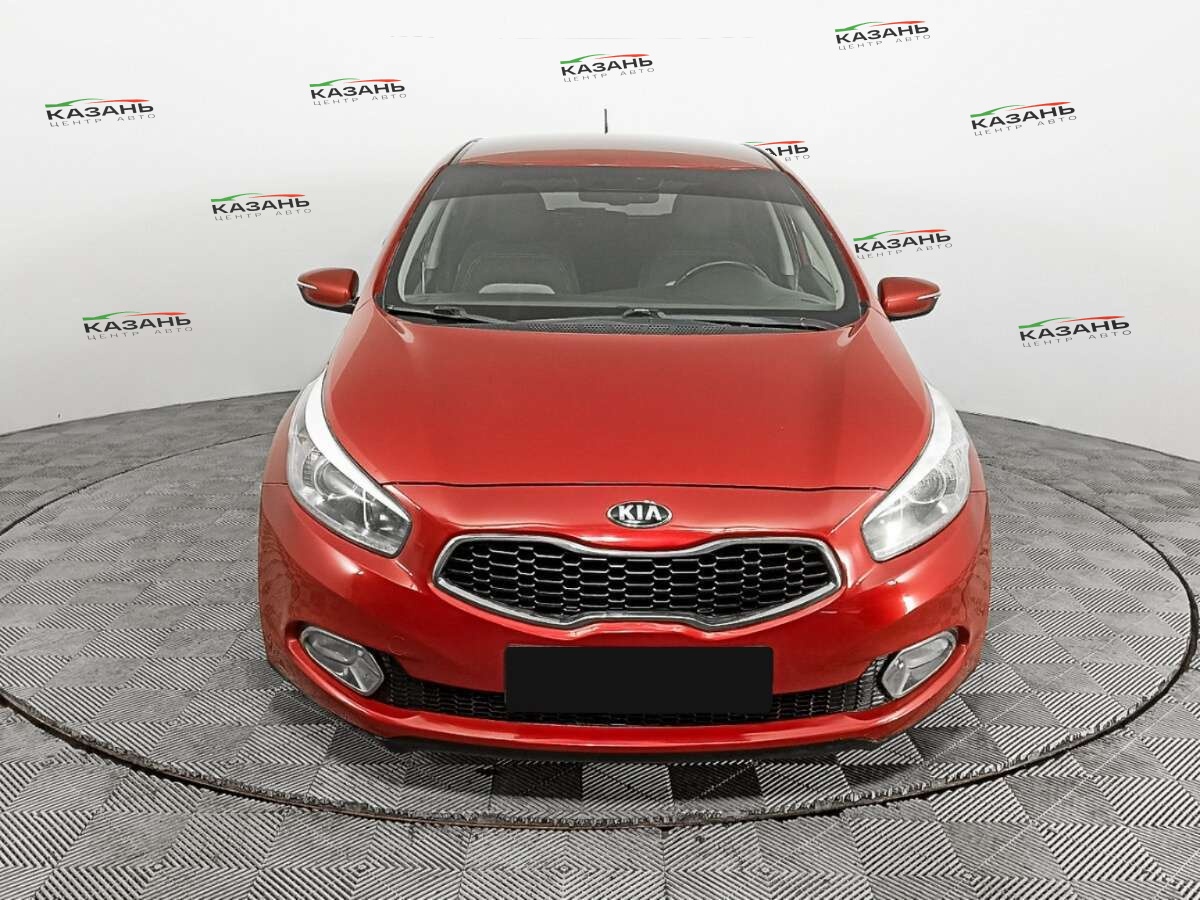 Киа Сид б/у, 2014, Автоматическая. Фото: #1