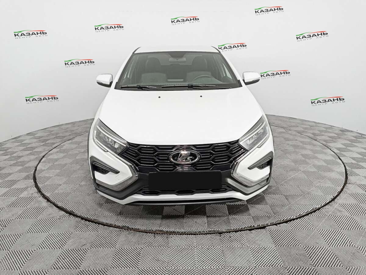 Лада (ВАЗ) Веста б/у, 2023, Механическая. Фото: #1