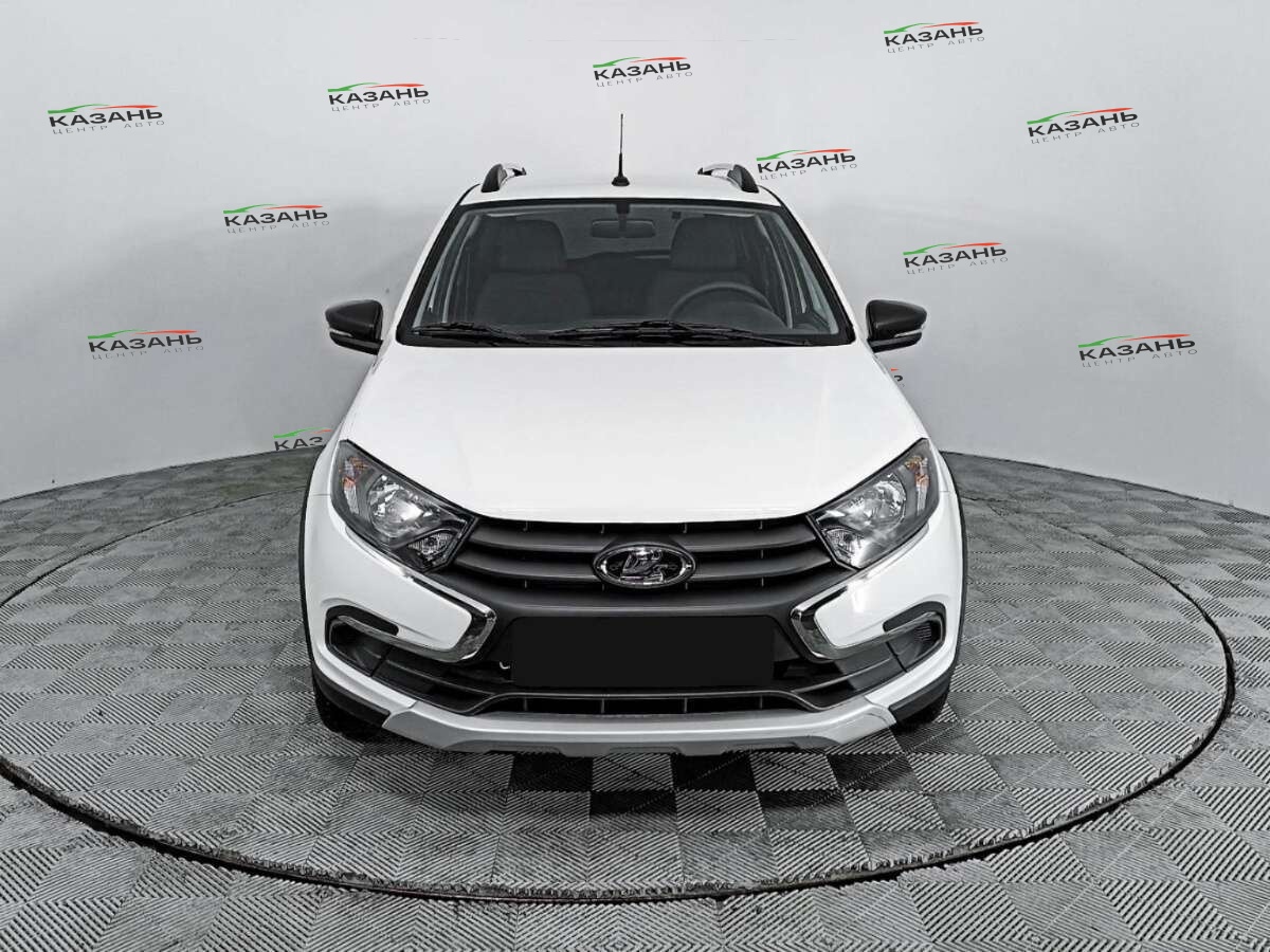 Лада (ВАЗ) Гранта б/у, 2023, Механическая. Фото: #1